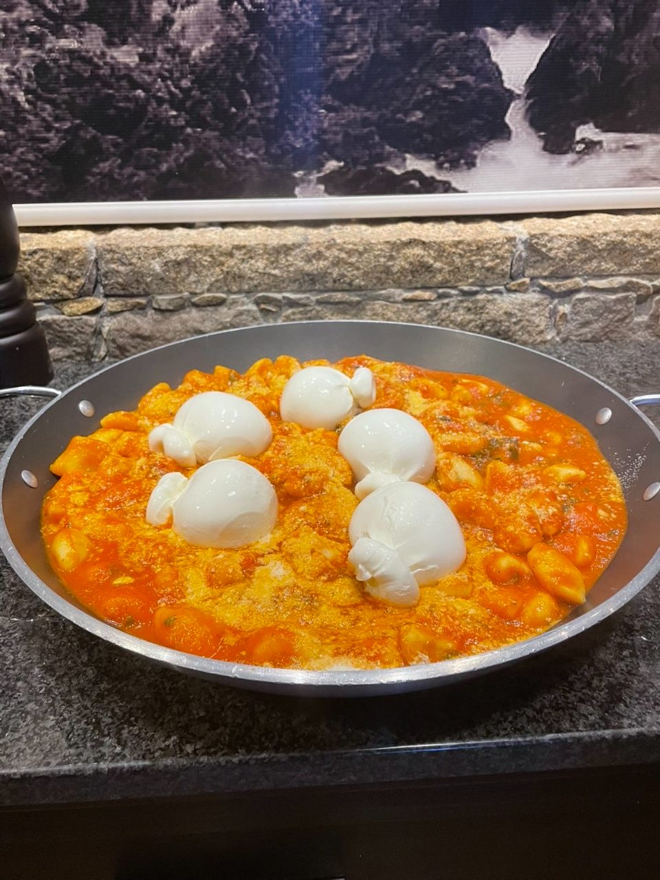 Gnocchi maison à la burrata (Buffala AOP) et sauce tomate
